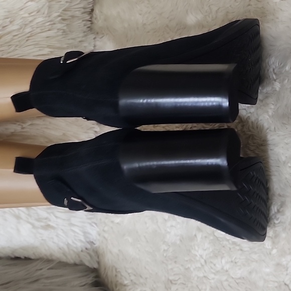 COLE HAAN HARRINGTON BOOTS - Picture 6 of 10